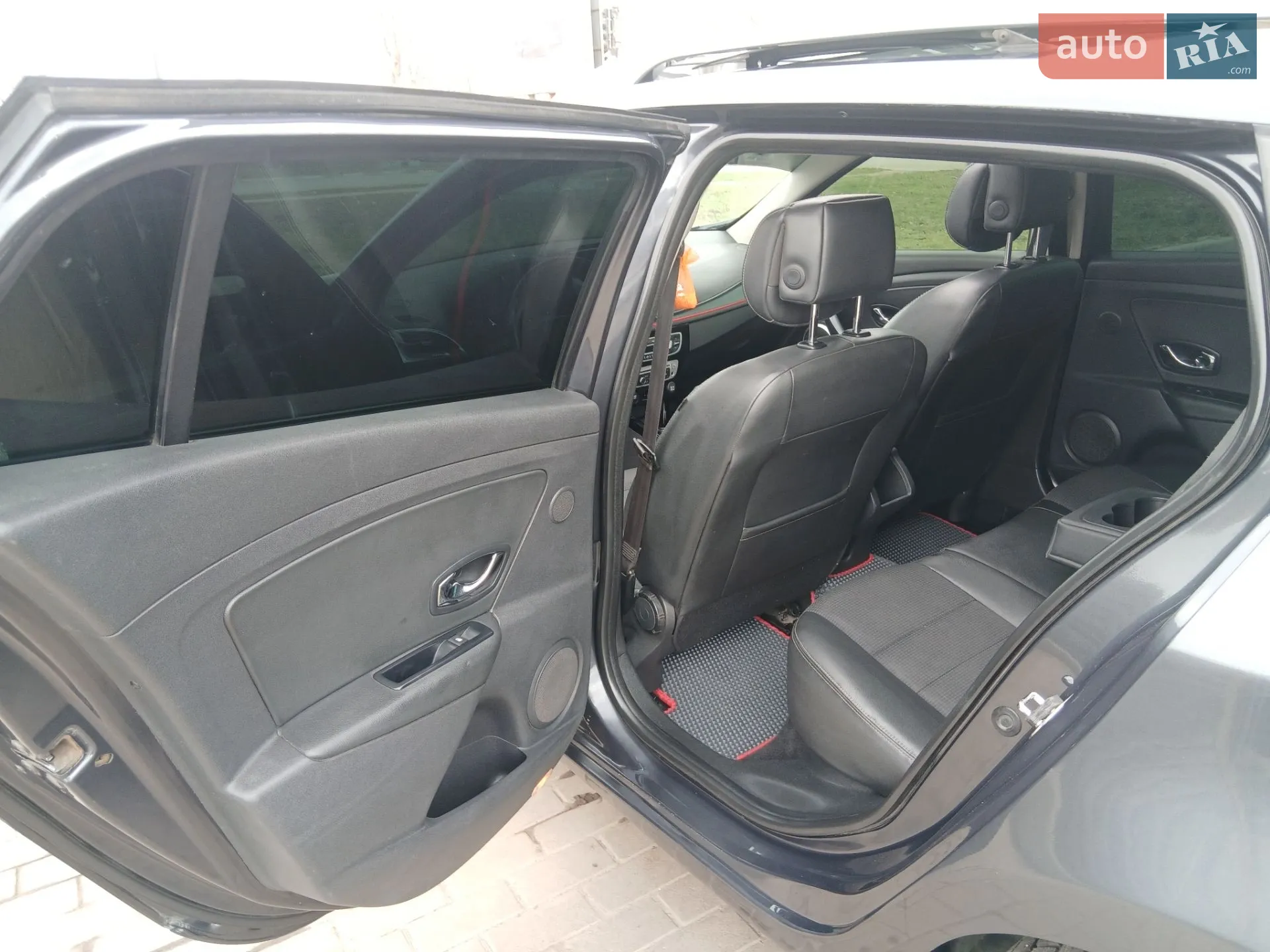2013 Renault Megane - мініатюра 12