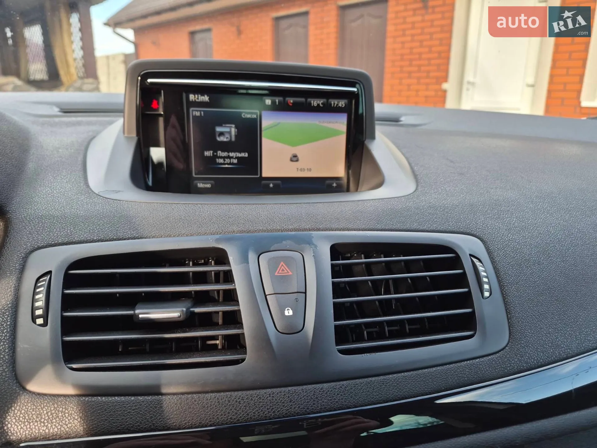 2015 Renault Megane - мініатюра 27