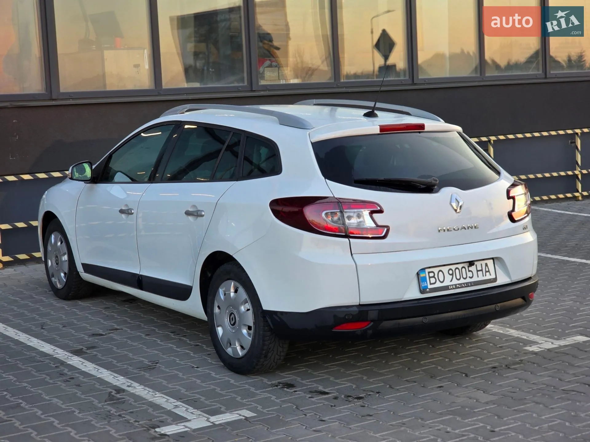 2010 Renault Megane - мініатюра 13
