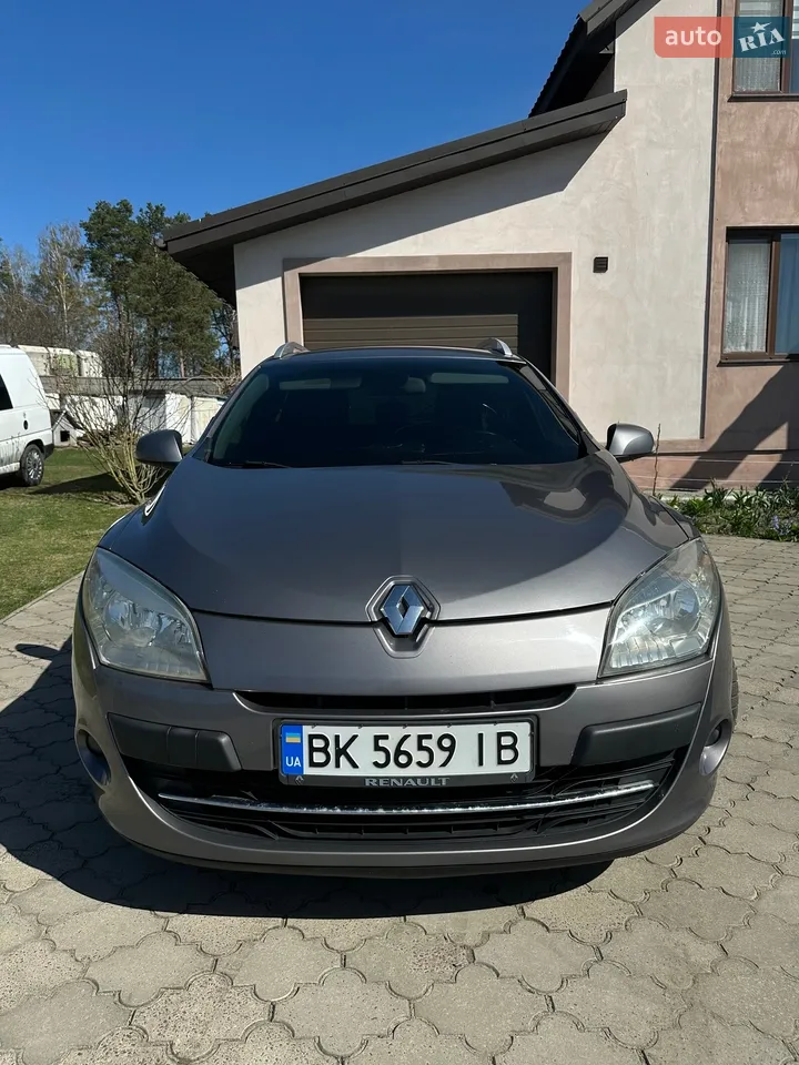 2010 Renault Megane - мініатюра 13