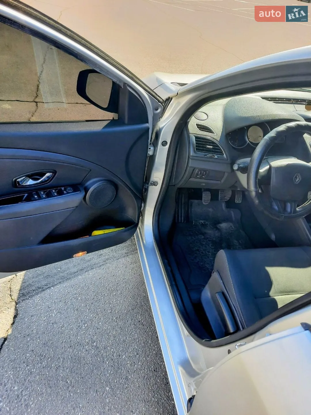 2012 Renault Megane - мініатюра 13