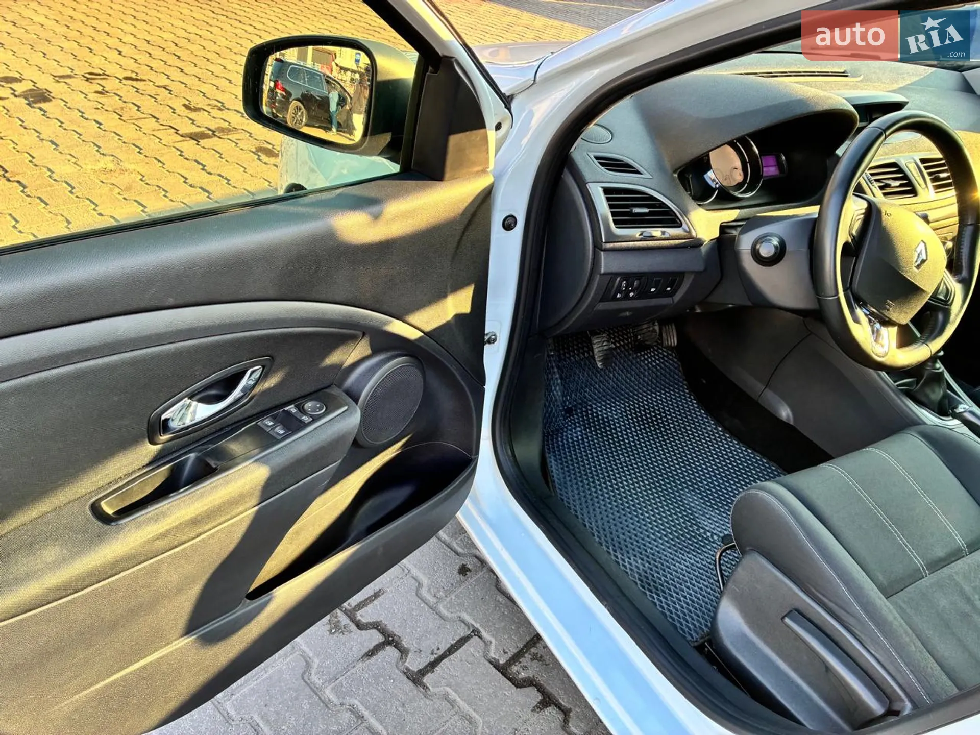 2013 Renault Megane - мініатюра 15