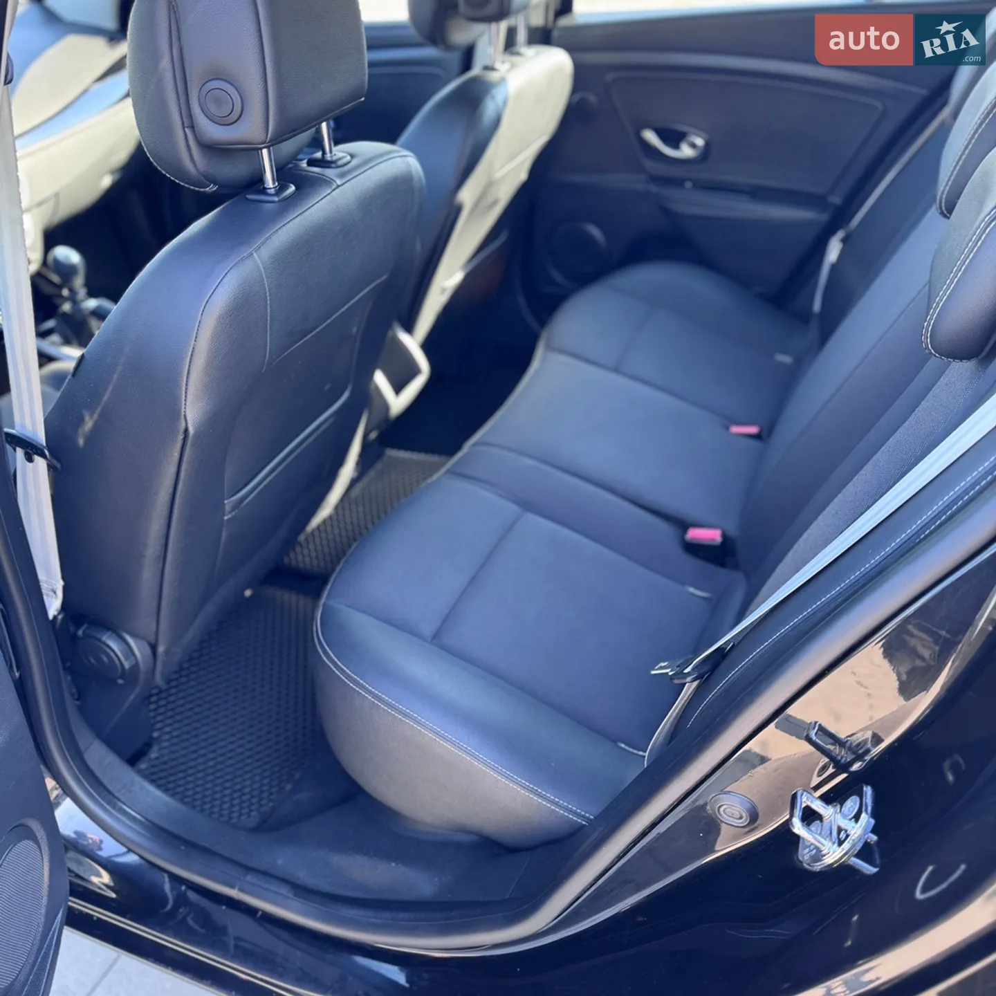 2012 Renault Megane - мініатюра 18