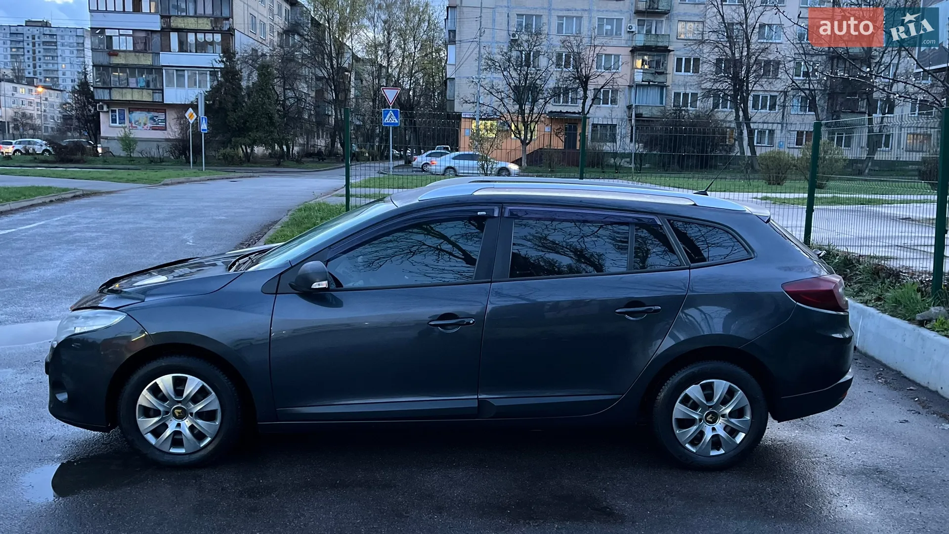 2010 Renault Megane - мініатюра 6