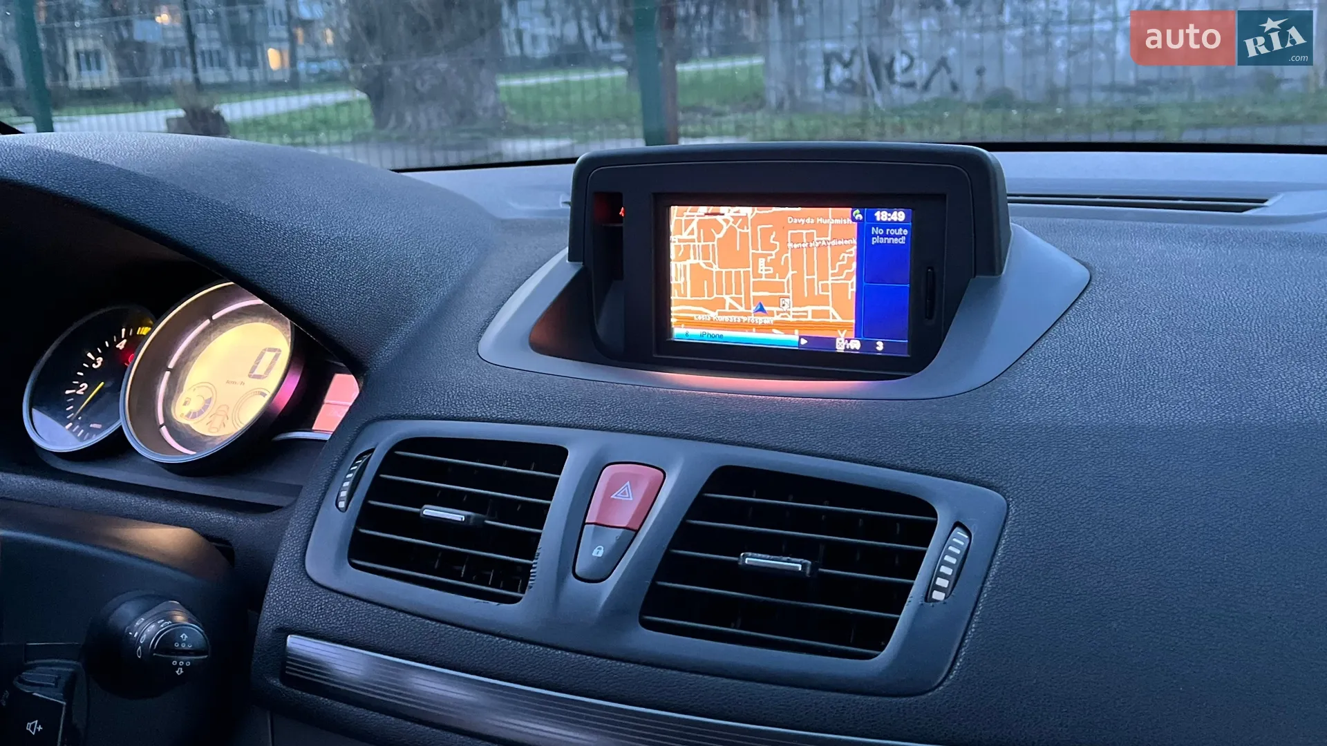 2010 Renault Megane - мініатюра 51