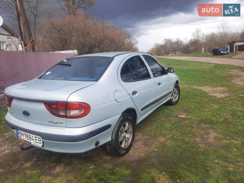 Седан Renault Megane 2003 в Недригайліву