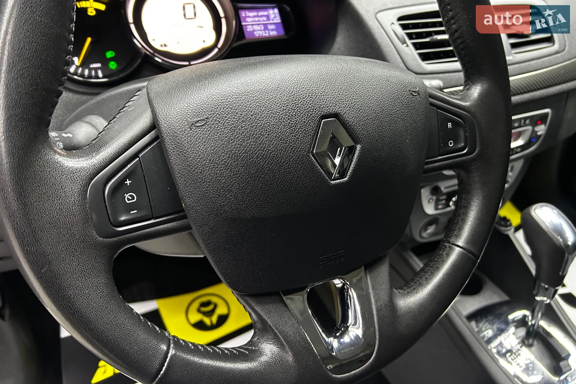 2013 Renault Megane - мініатюра 10