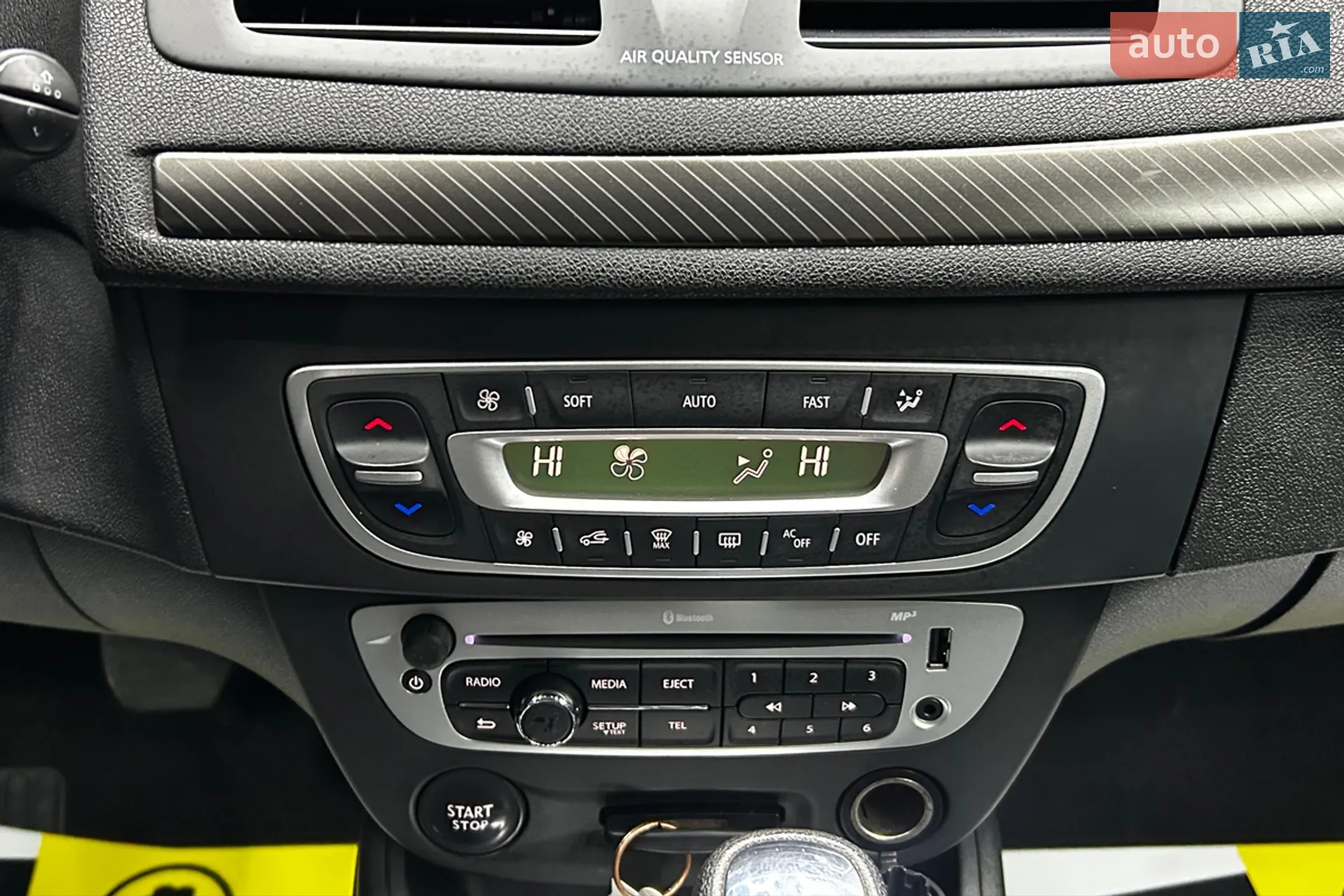 2013 Renault Megane - мініатюра 13