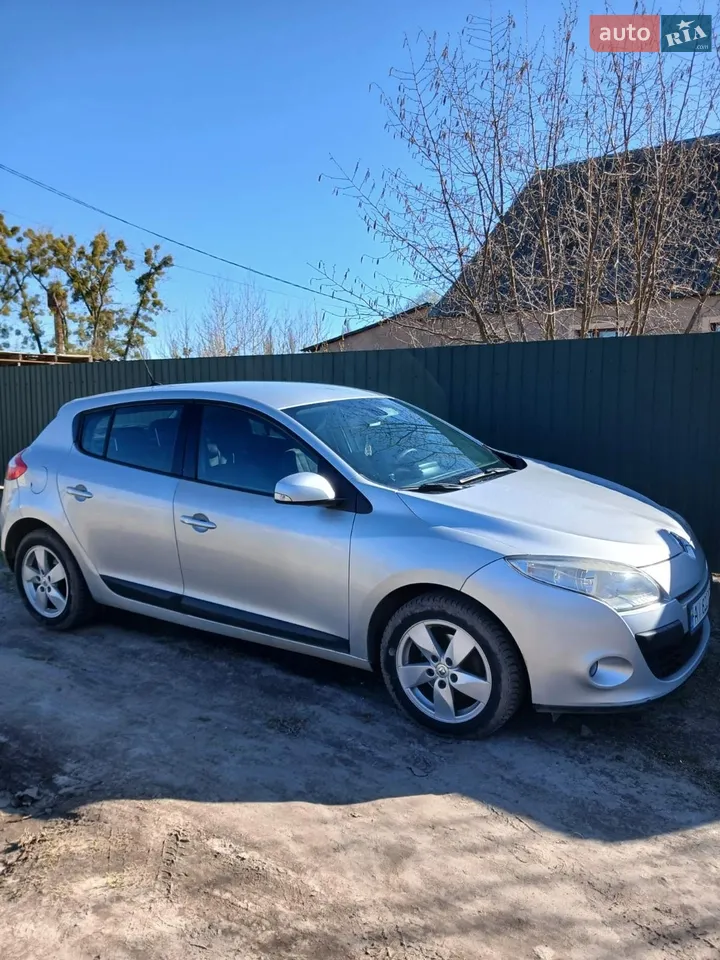 2011 Renault Megane - мініатюра 11