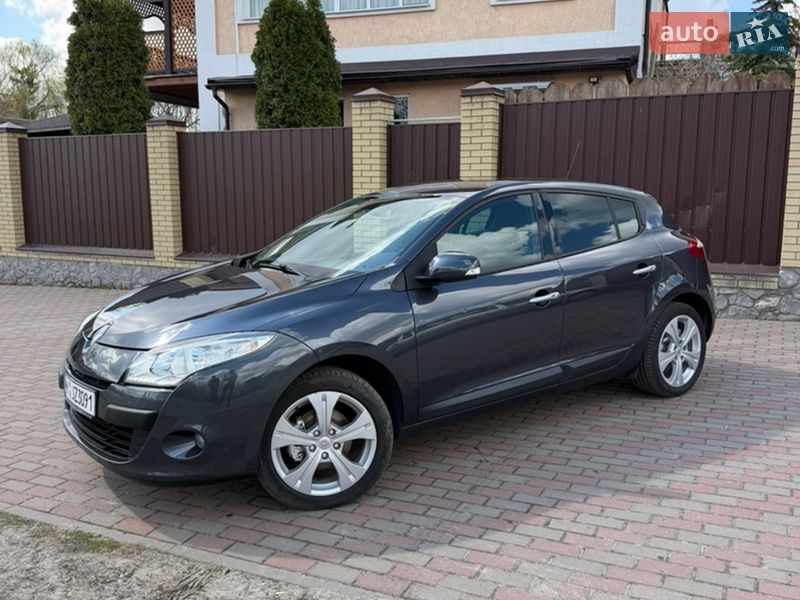 Хэтчбек Renault Megane 2008 в Ромнах фото 5 Хэтчбек Renault Megane 2008 в Ромнах