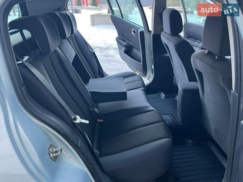 Хетчбек Renault Megane 2004 в Кам'янець-Подільському фото 11 Хетчбек Renault Megane 2004 в Кам'янець-Подільському