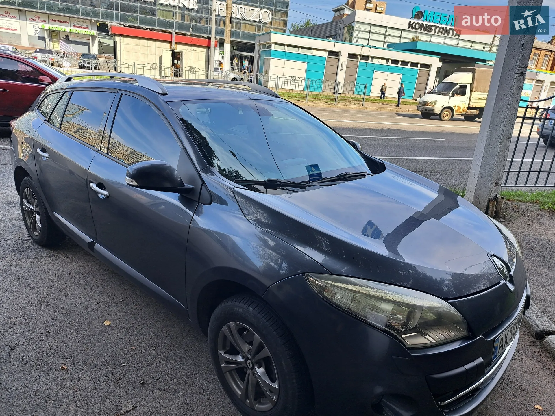 2010 Renault Megane - мініатюра 2