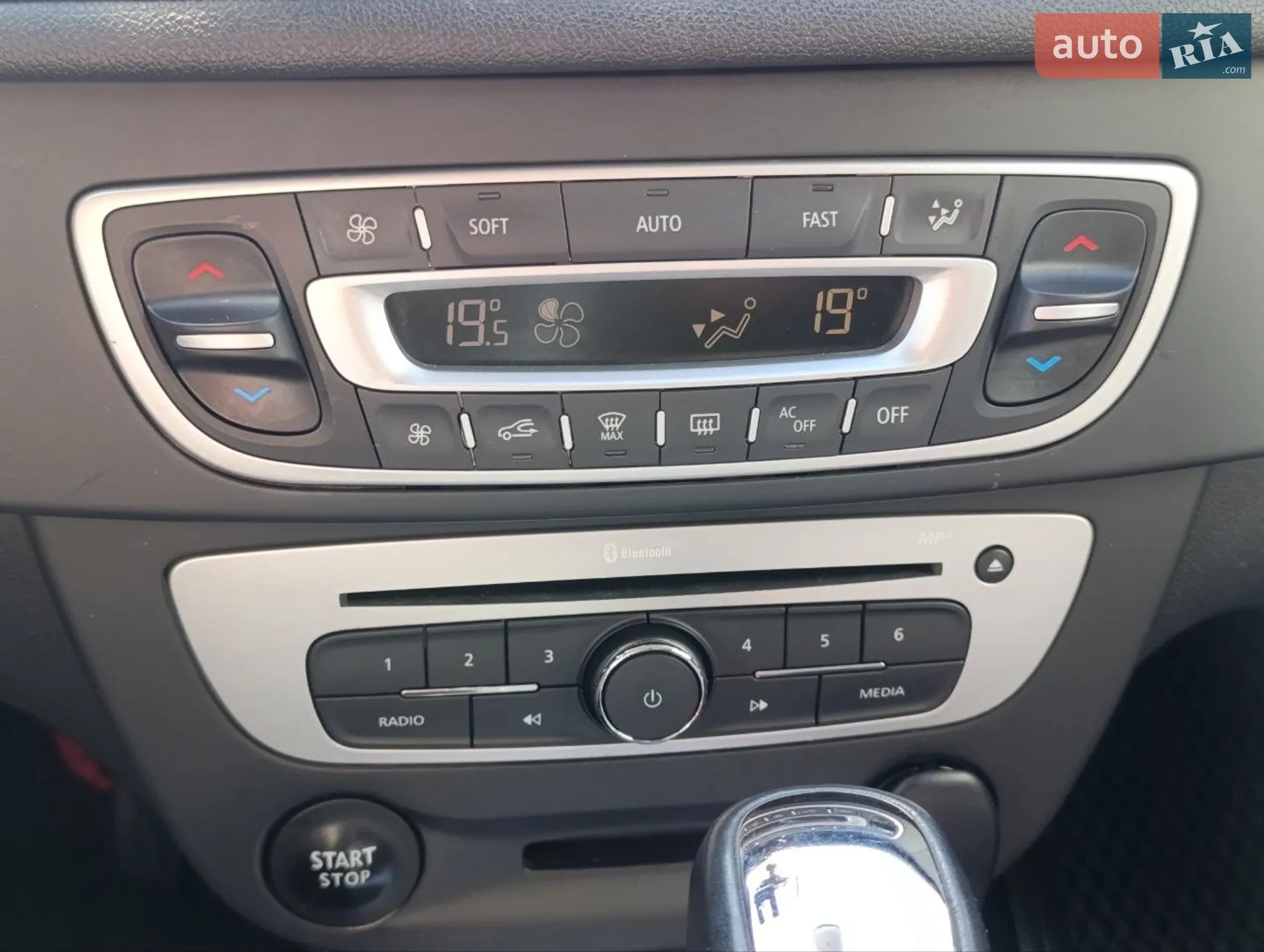 2015 Renault Megane - мініатюра 18