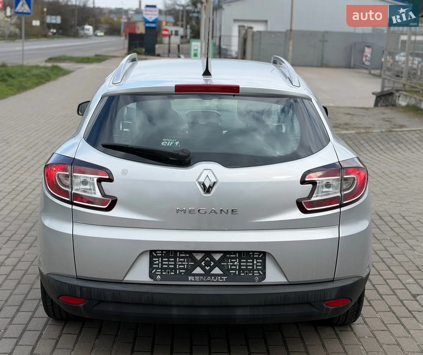 2010 Renault Megane - мініатюра 9
