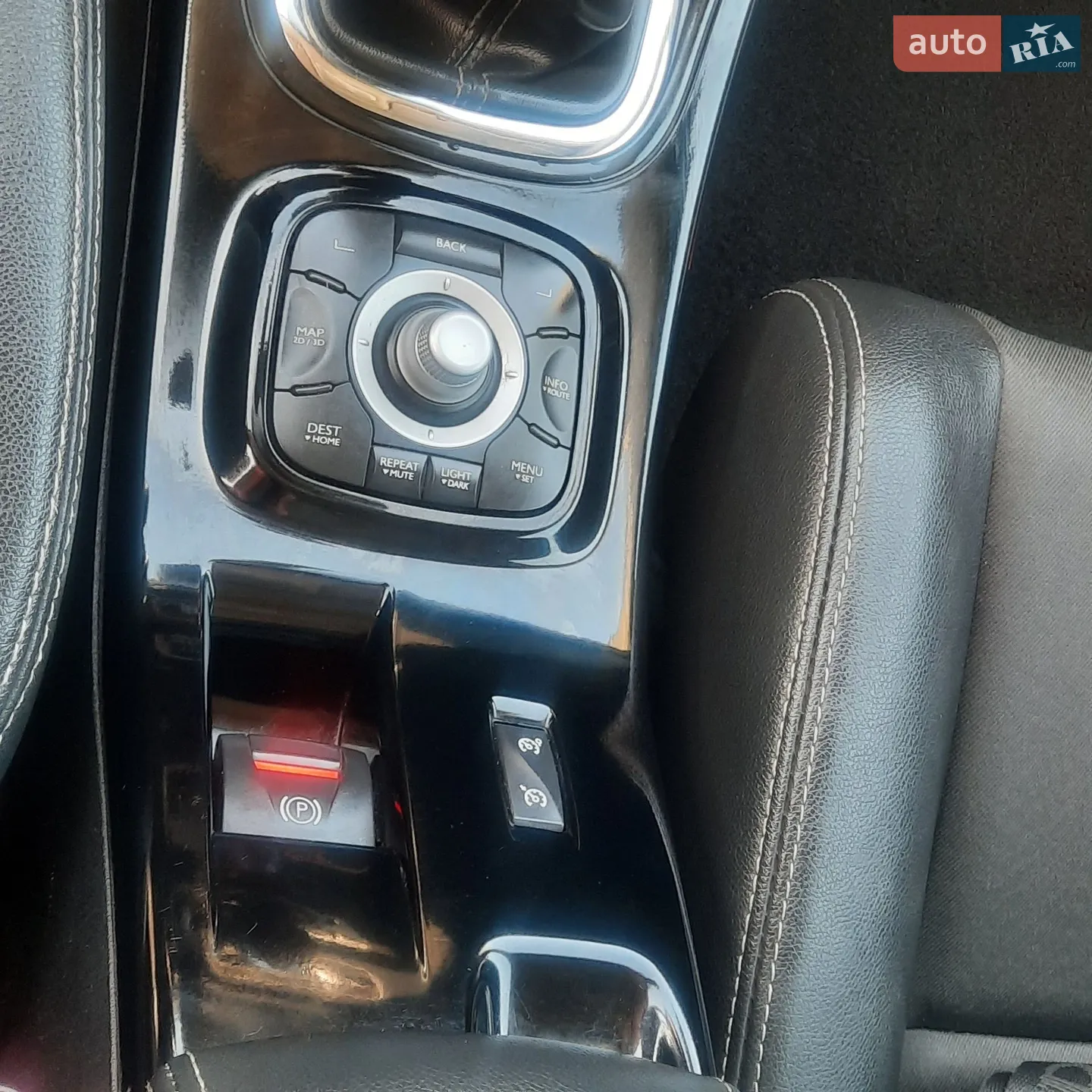 2012 Renault Megane - мініатюра 32