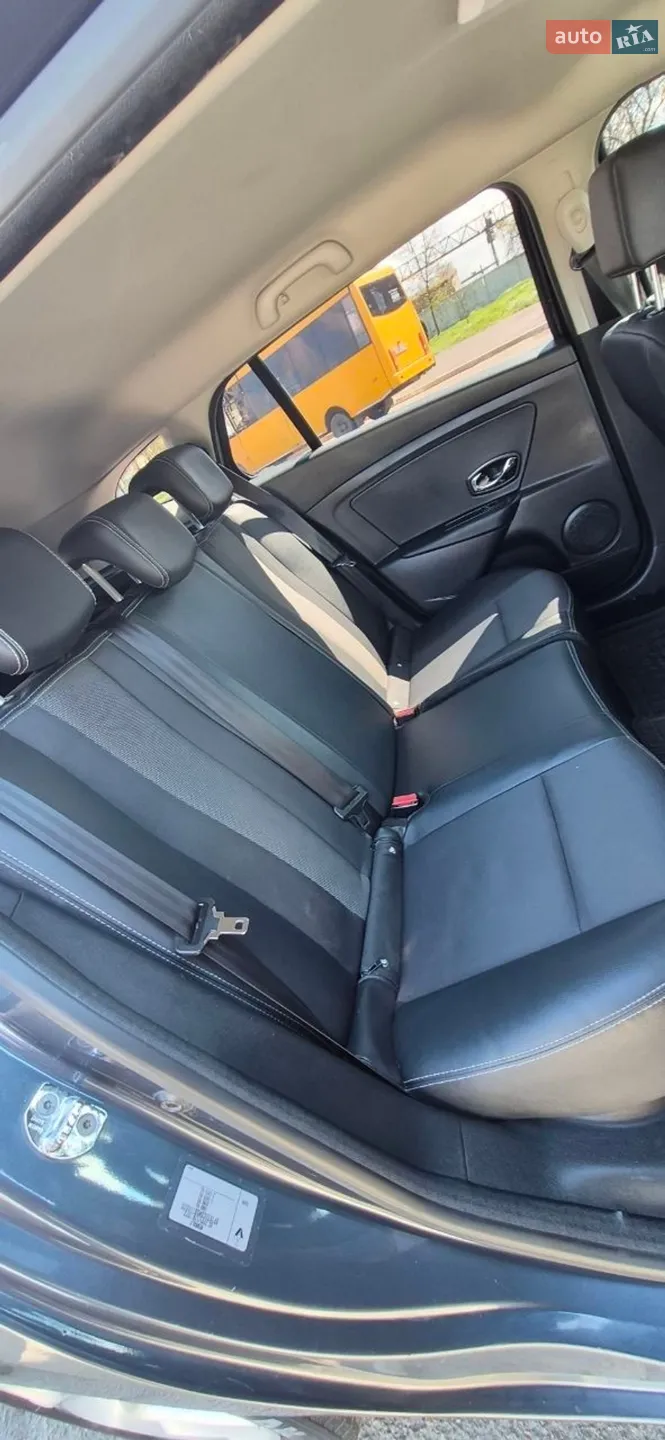 2016 Renault Megane - мініатюра 25