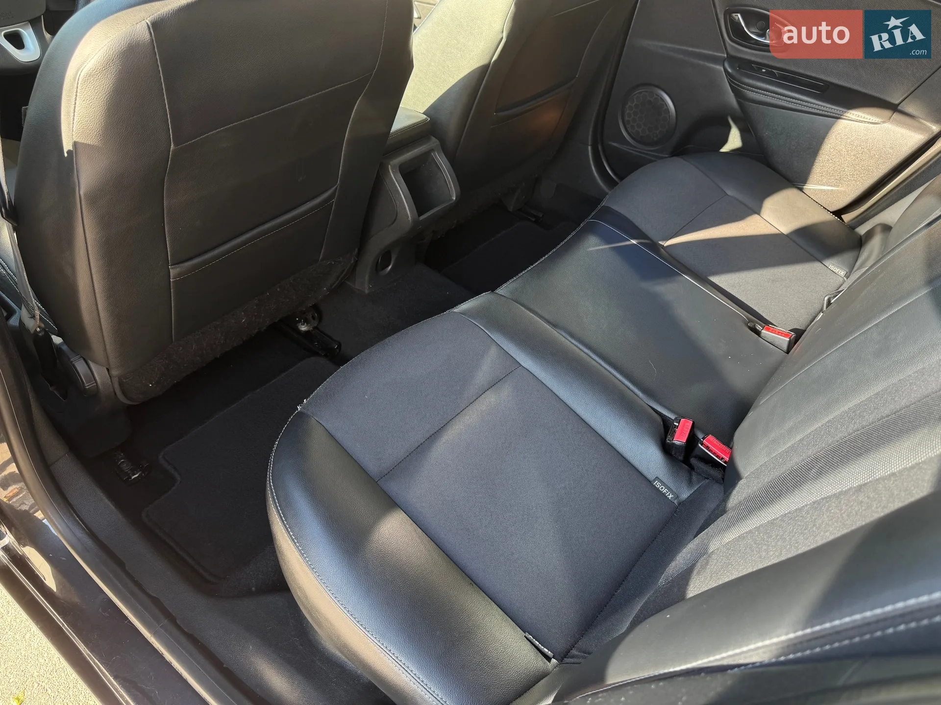 2012 Renault Megane - мініатюра 21
