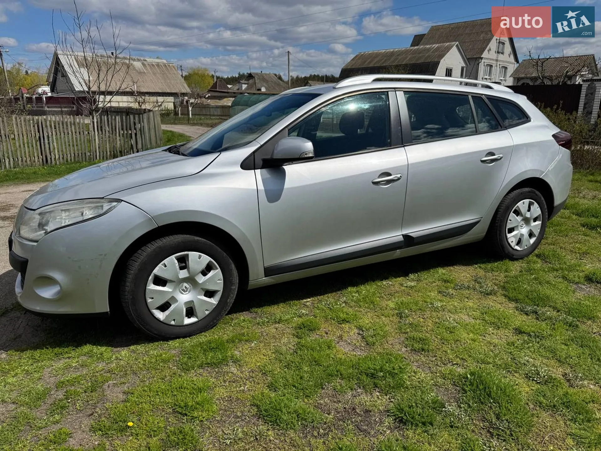 2010 Renault Megane - мініатюра 11