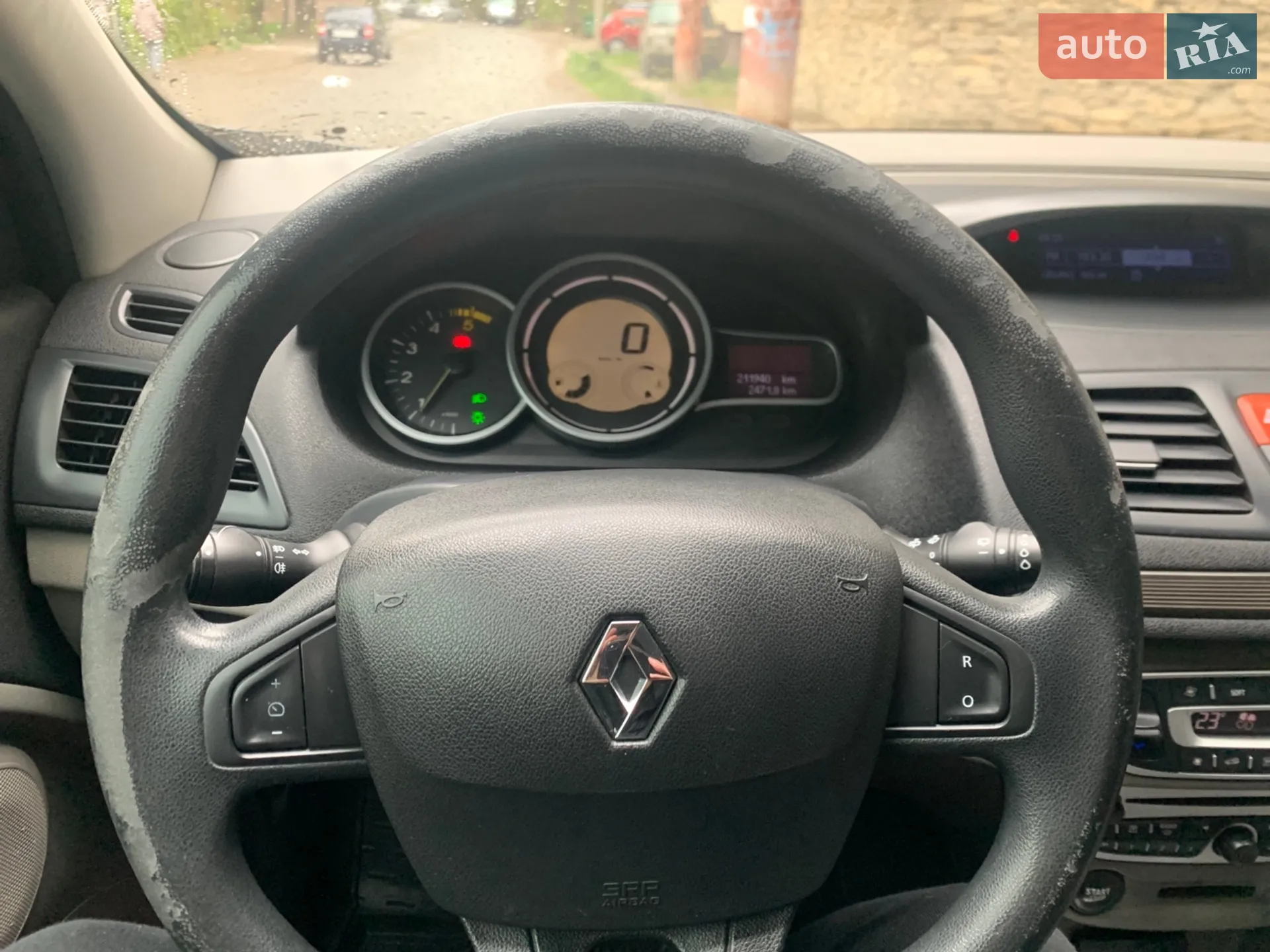 2010 Renault Megane - мініатюра 16