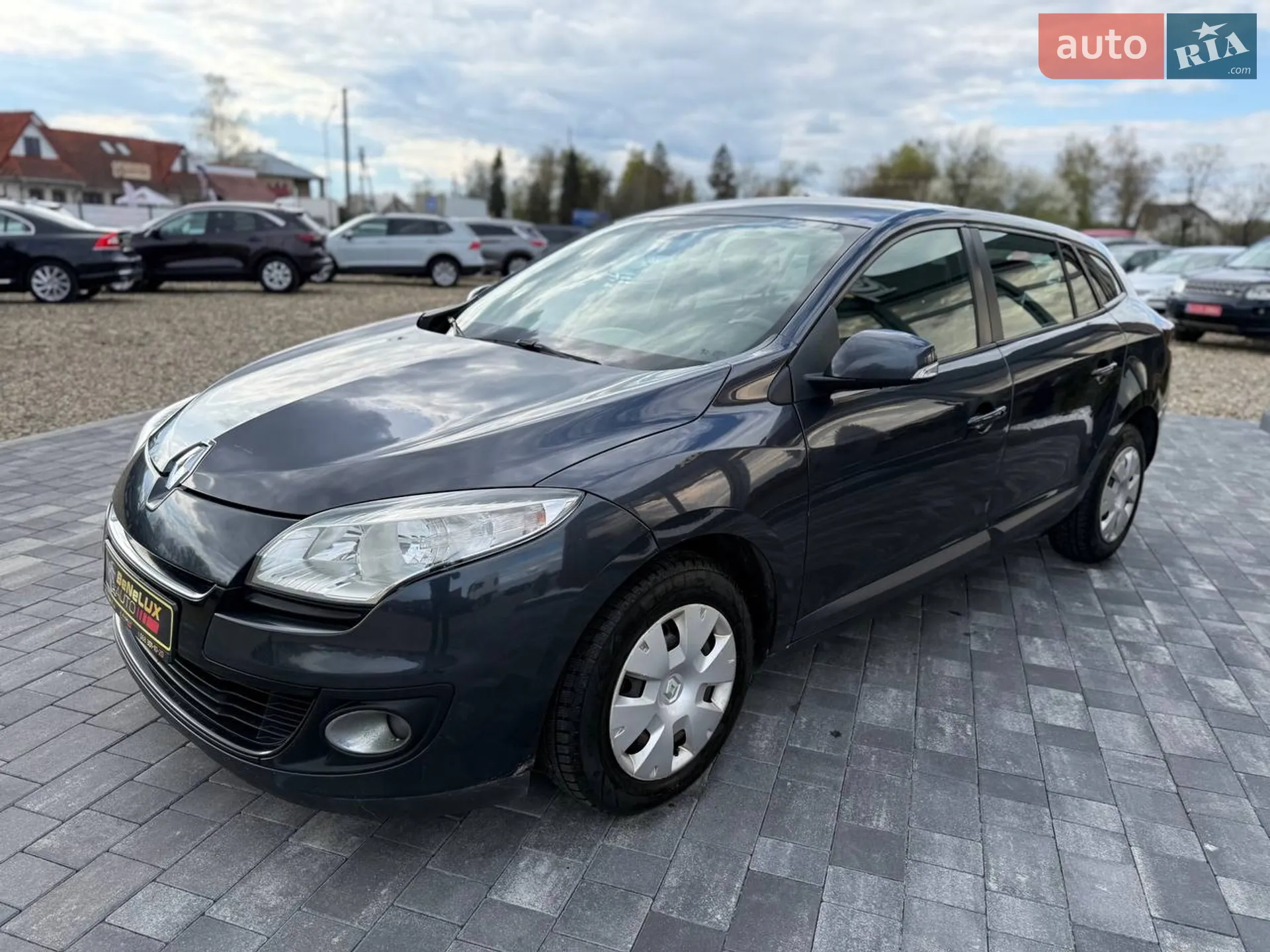2012 Renault Megane - мініатюра 2