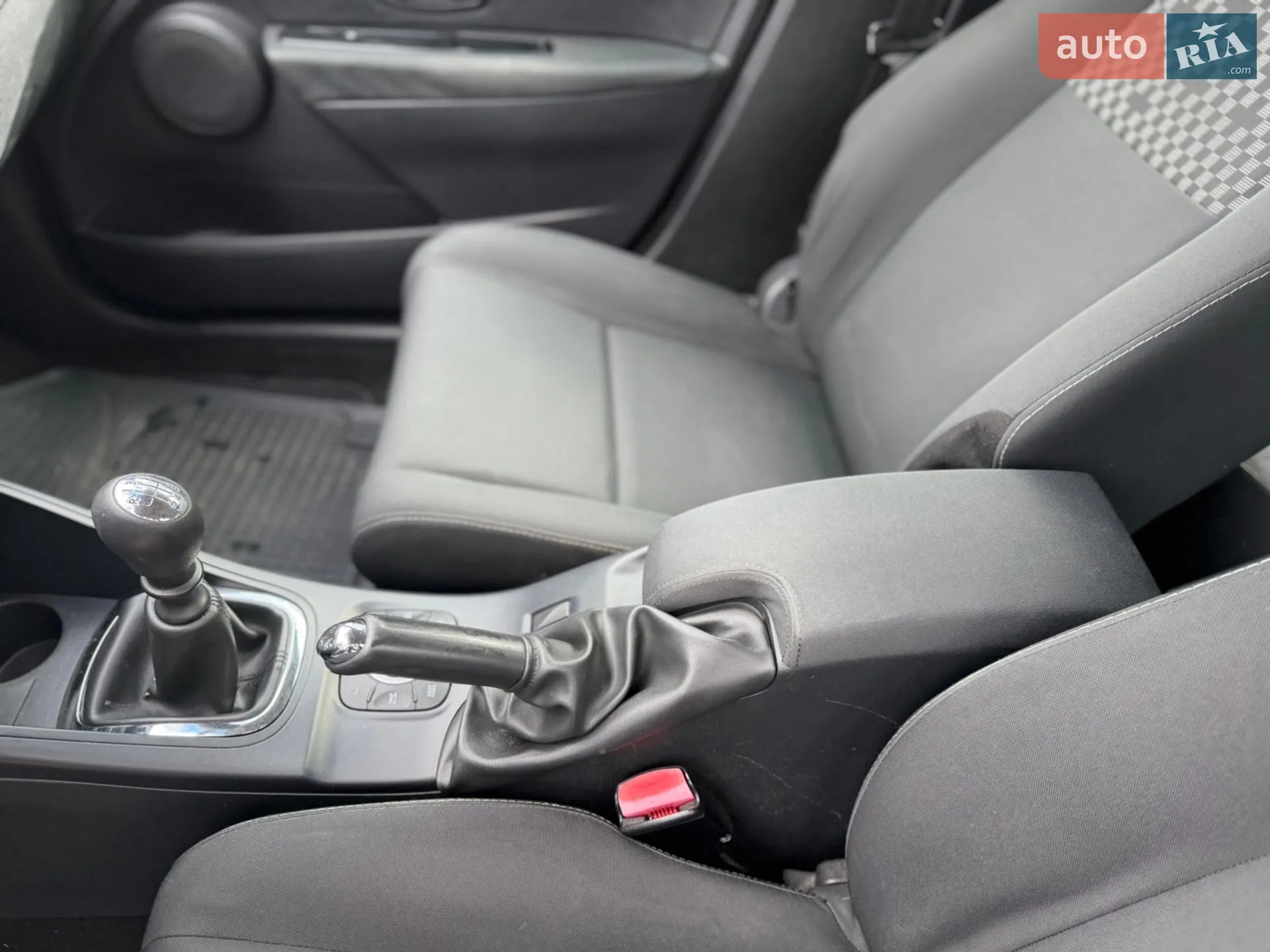 2013 Renault Megane - мініатюра 25
