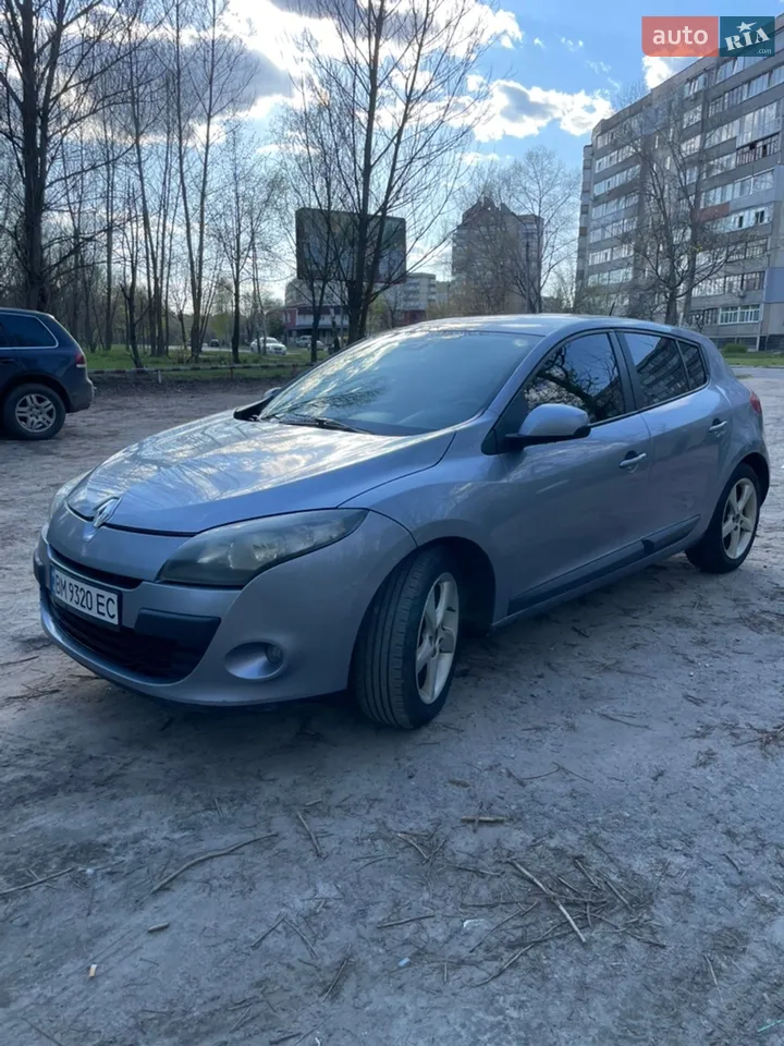 2010 Renault Megane - мініатюра 11