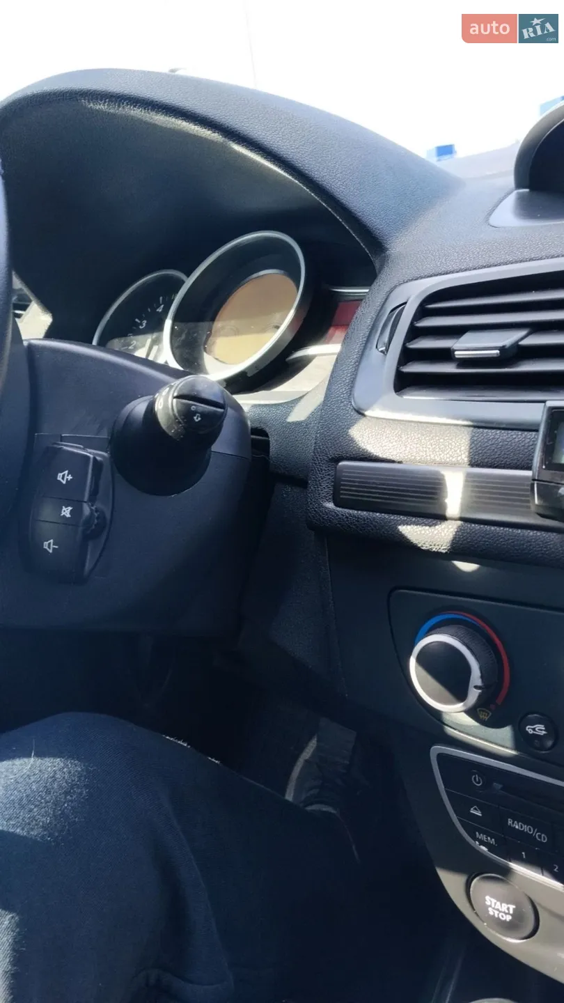 2011 Renault Megane - мініатюра 39