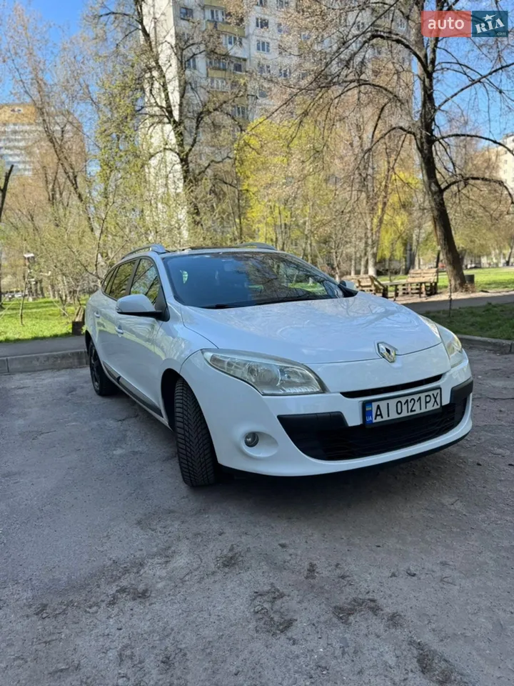 2010 Renault Megane - мініатюра 12