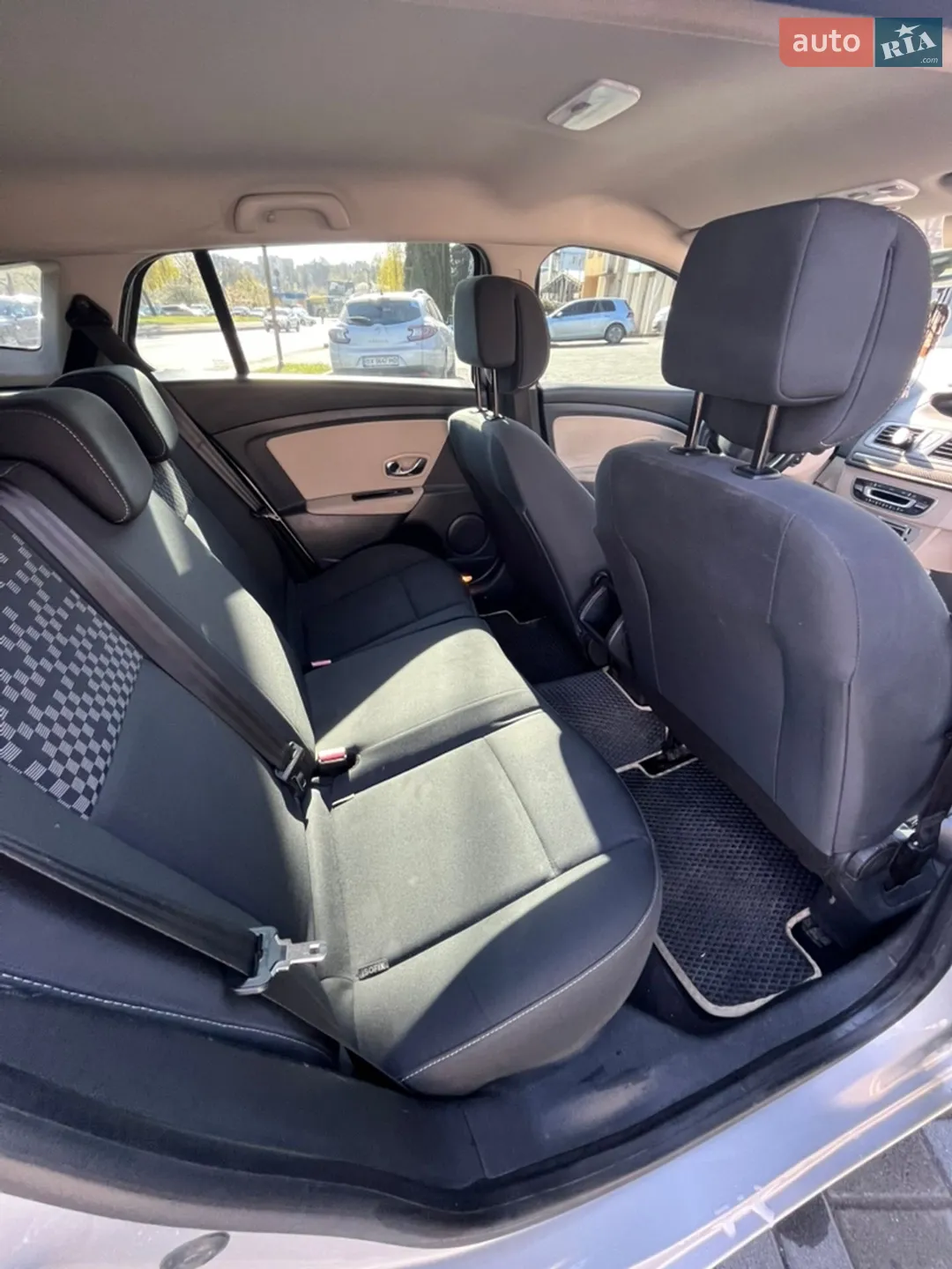 2012 Renault Megane - мініатюра 14