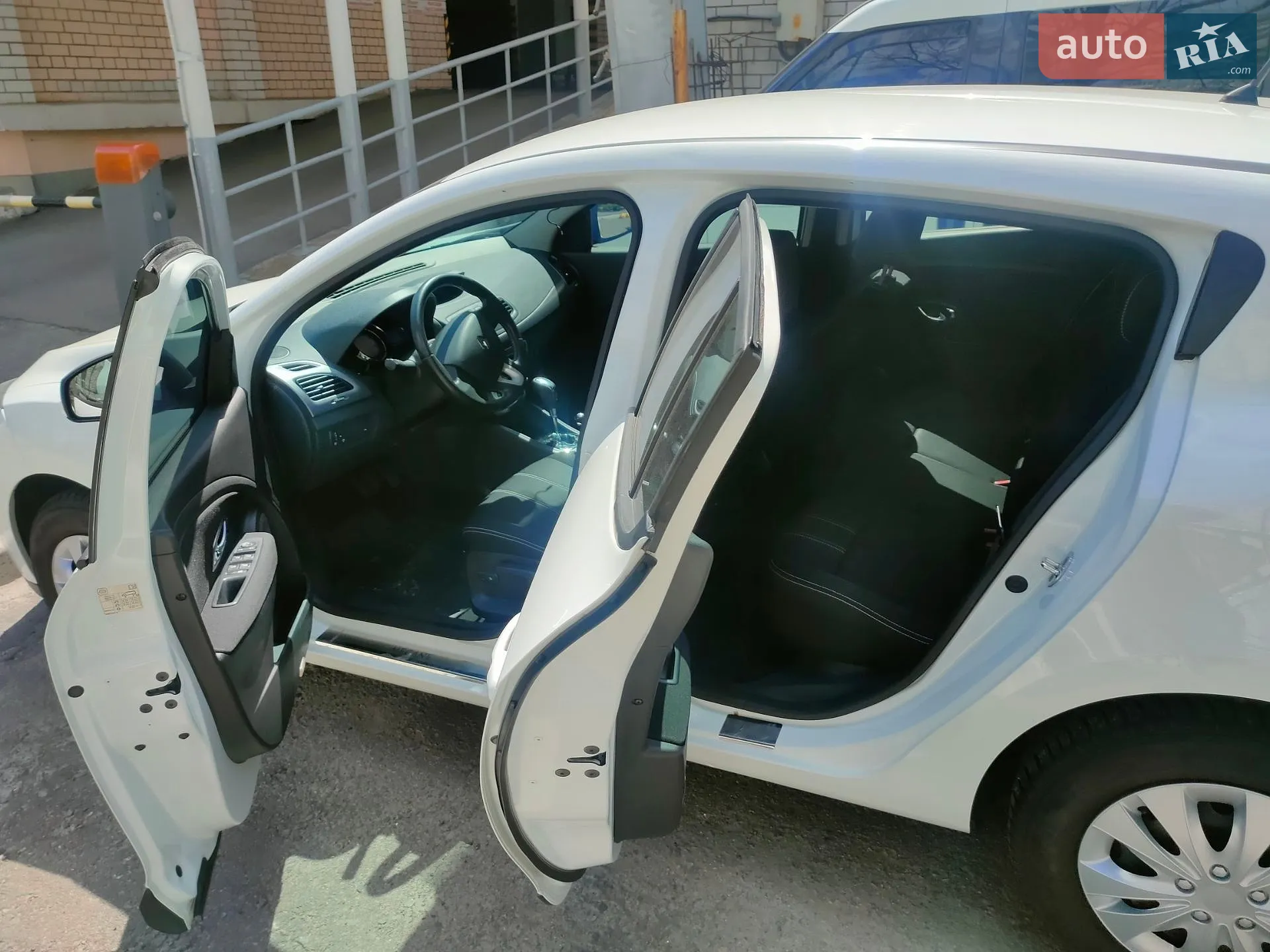 2013 Renault Megane - мініатюра 8