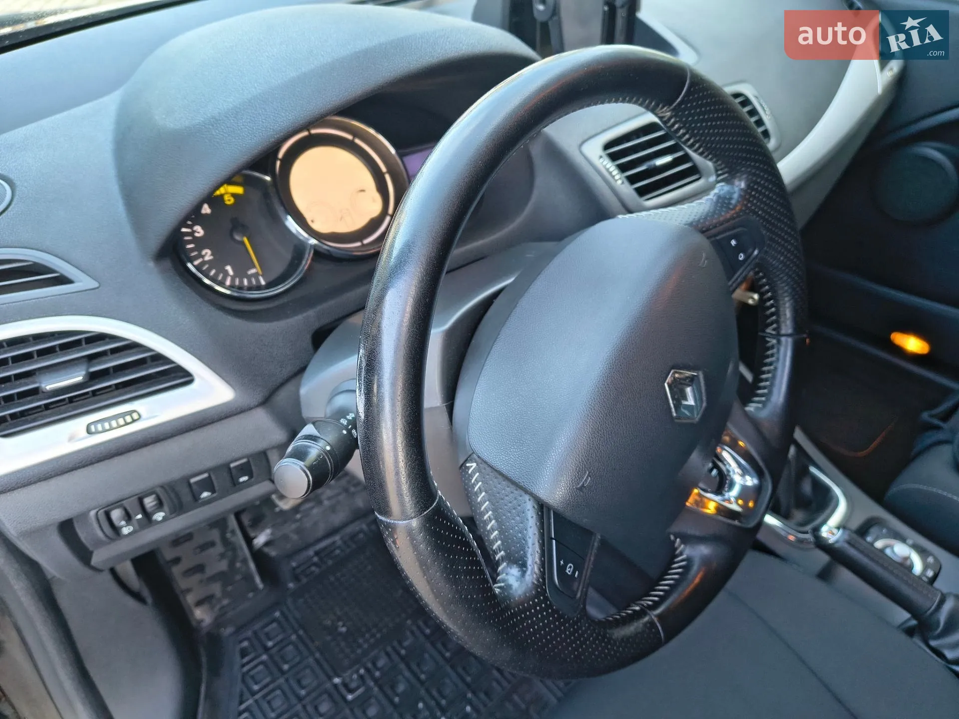 2013 Renault Megane - мініатюра 28