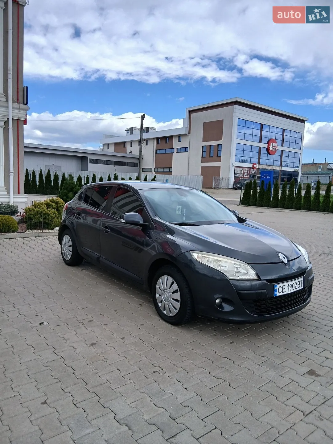 2010 Renault Megane - мініатюра 2