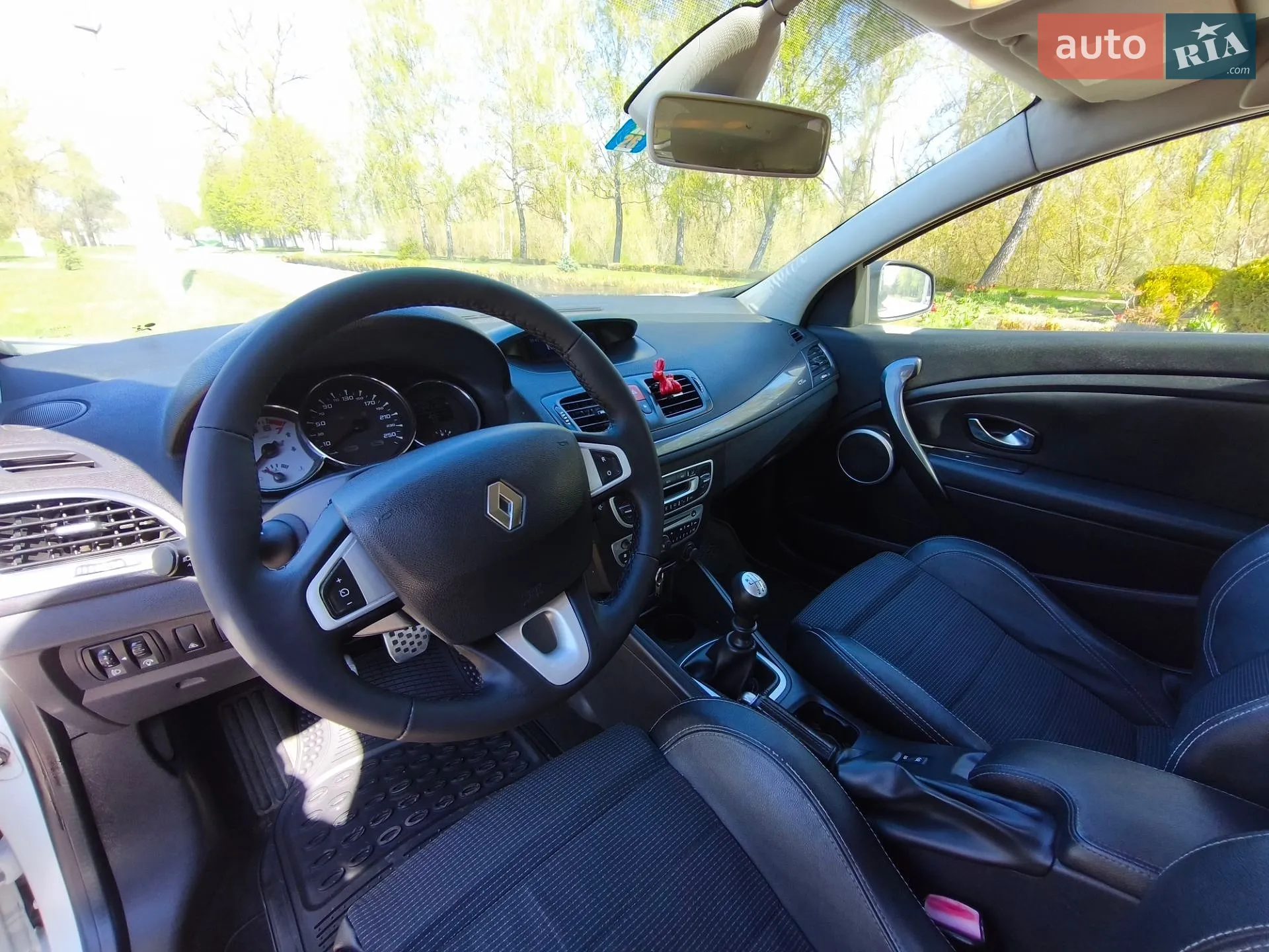 2010 Renault Megane - мініатюра 19