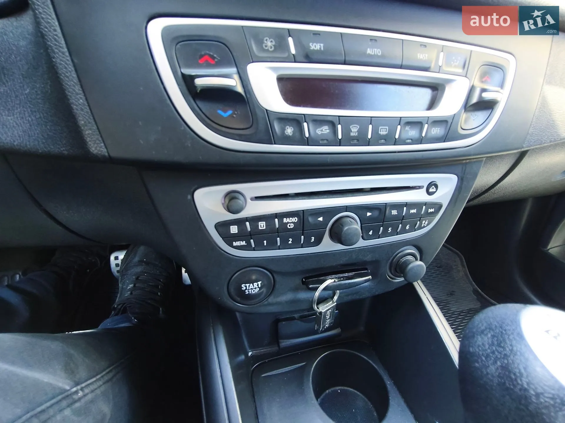 2010 Renault Megane - мініатюра 50