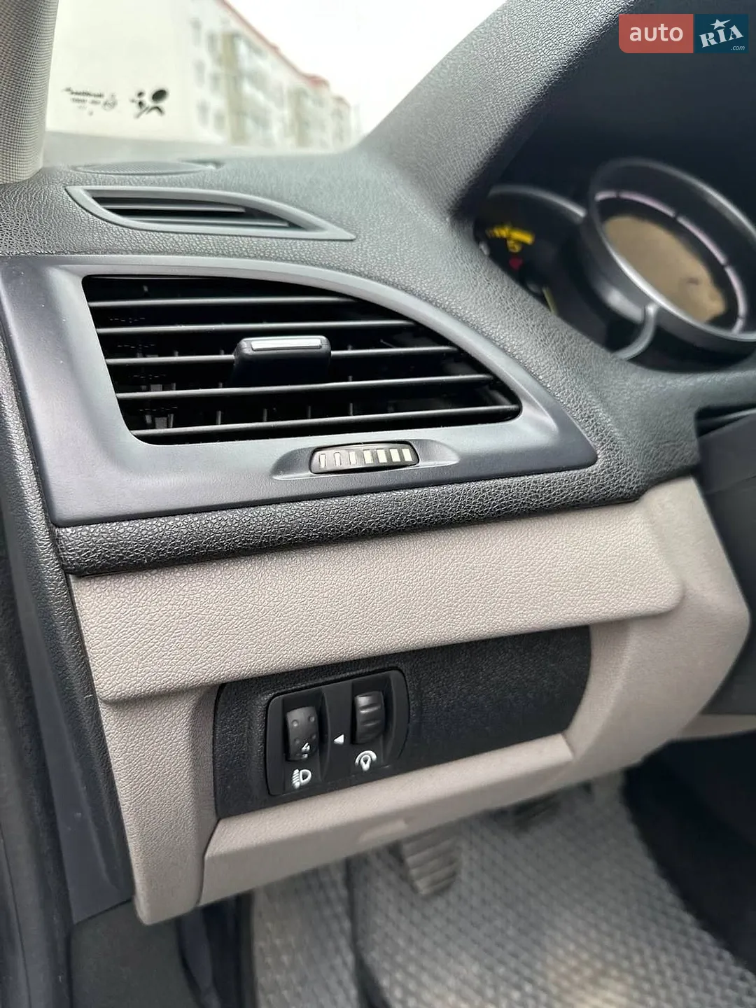 2010 Renault Megane - мініатюра 16