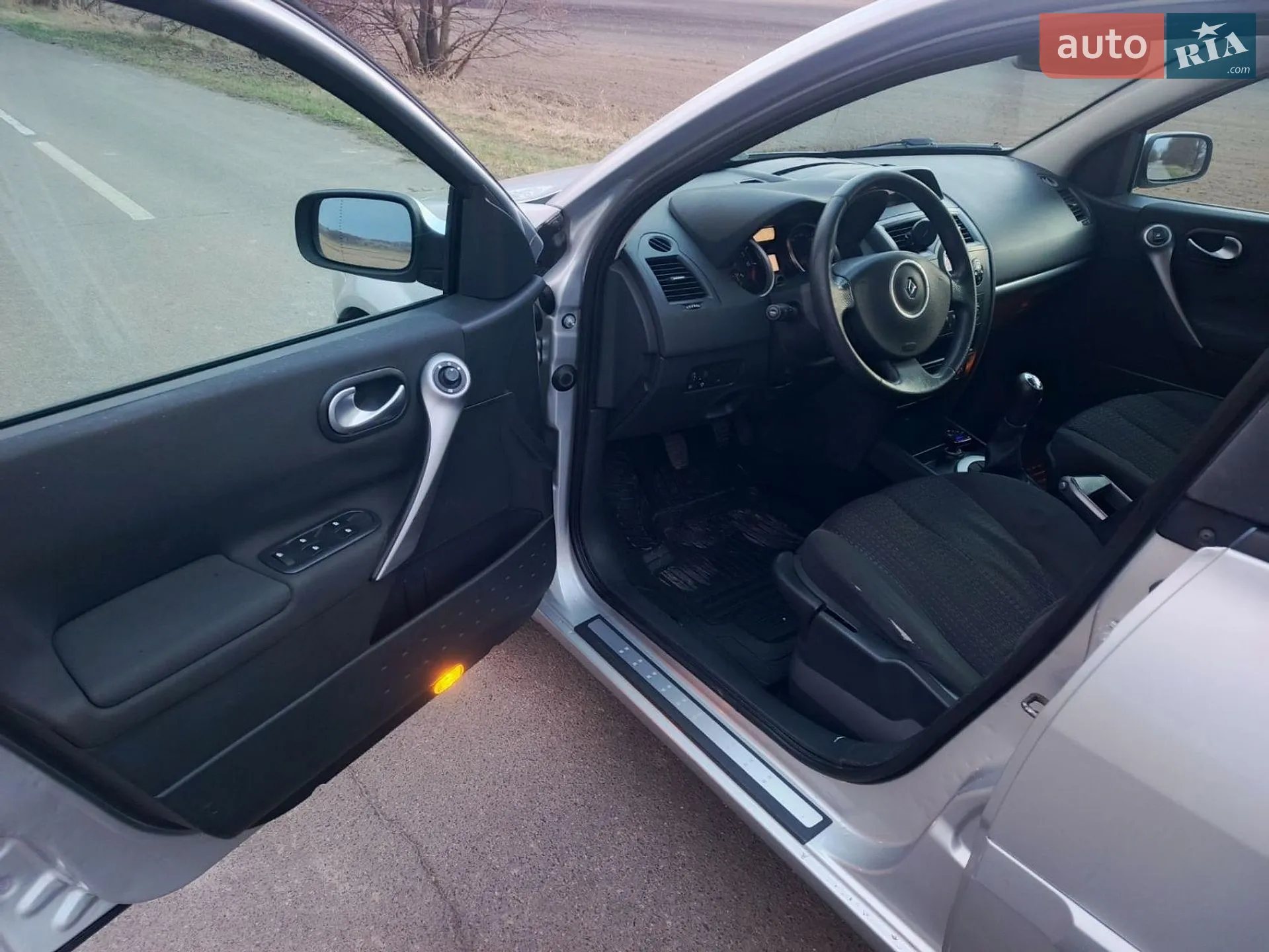 Renault Megane 2006 VIN VF1KM1R0H35161895 фото оголошення 2 з 19