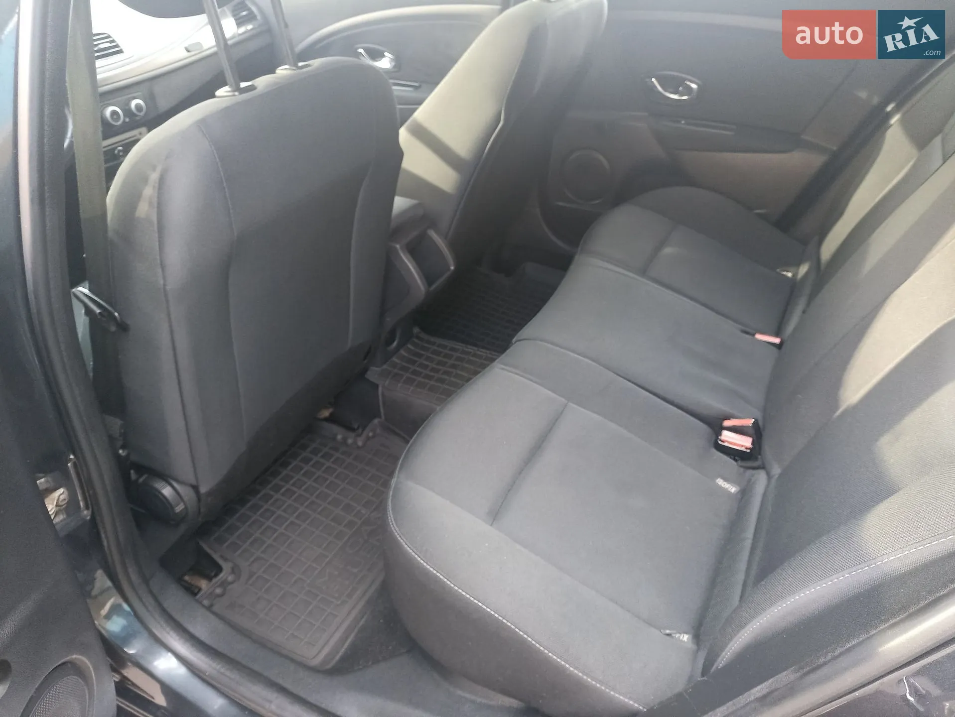 2014 Renault Megane - мініатюра 17
