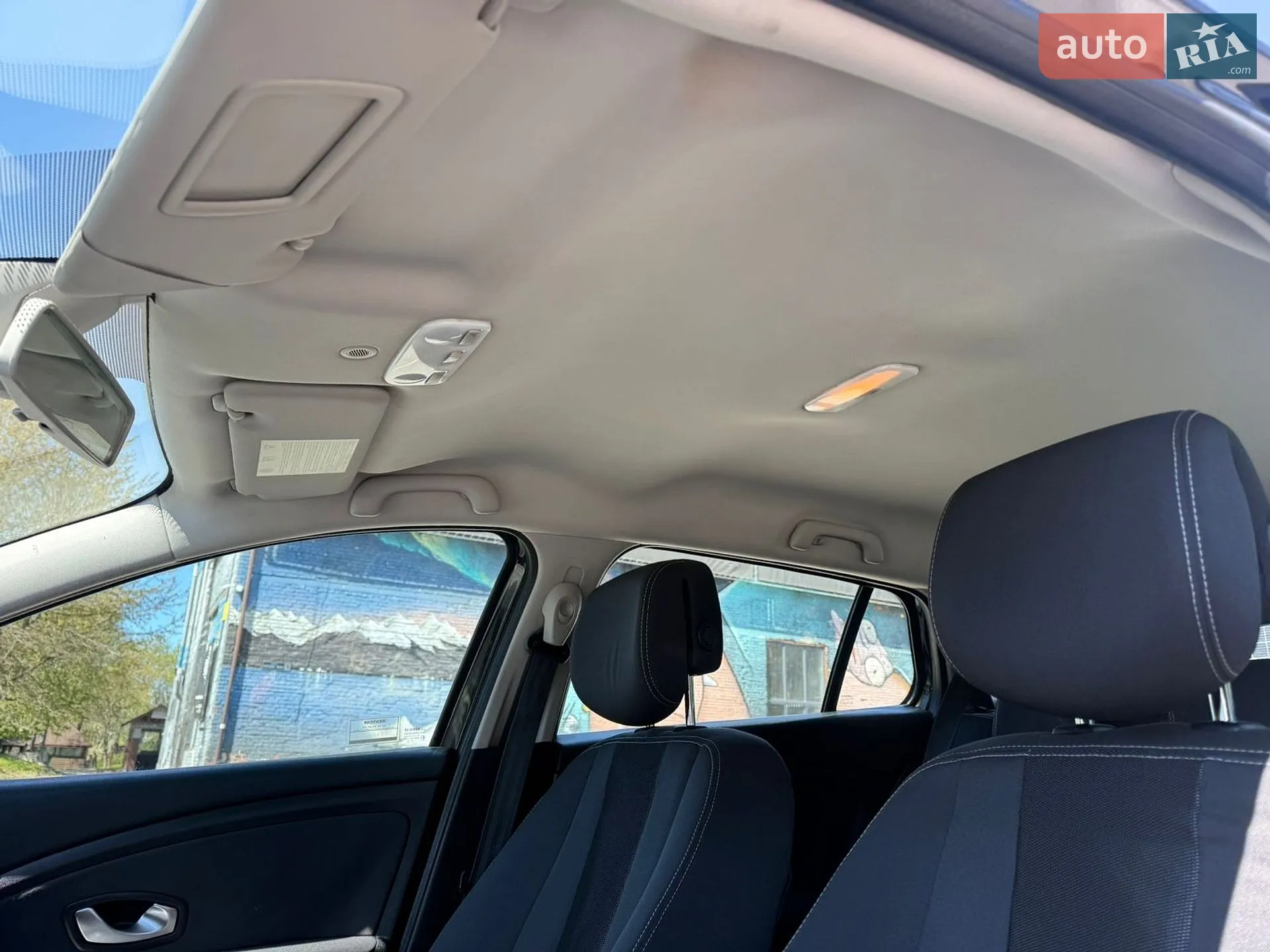 2010 Renault Megane - мініатюра 17