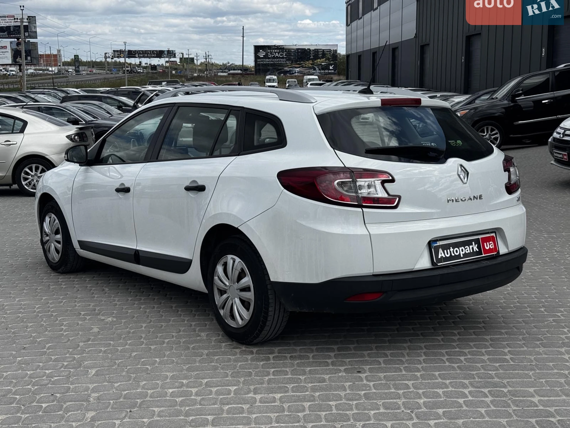 2013 Renault Megane - мініатюра 12
