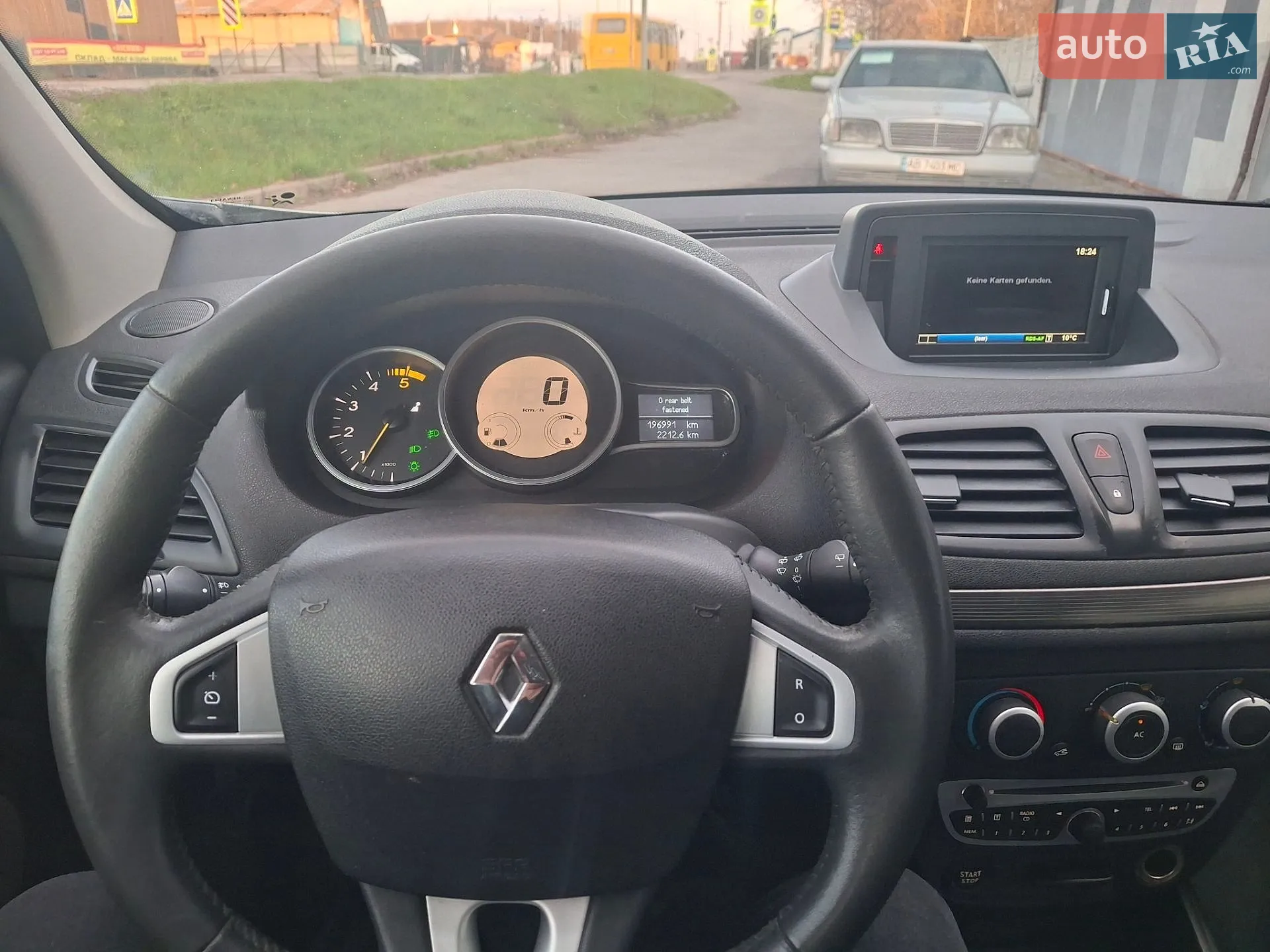 2011 Renault Megane - мініатюра 11