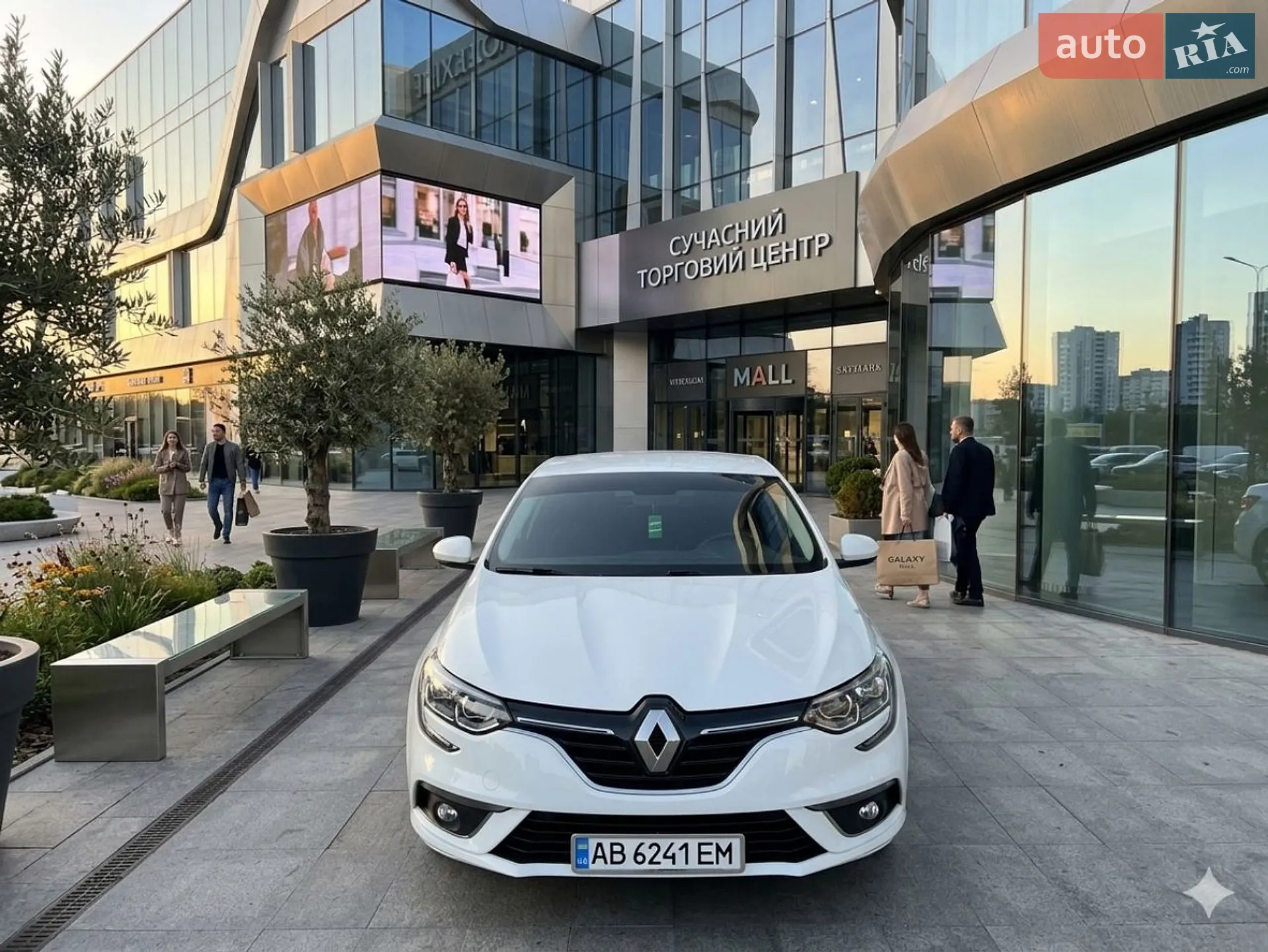 2019 Renault Megane - мініатюра 4