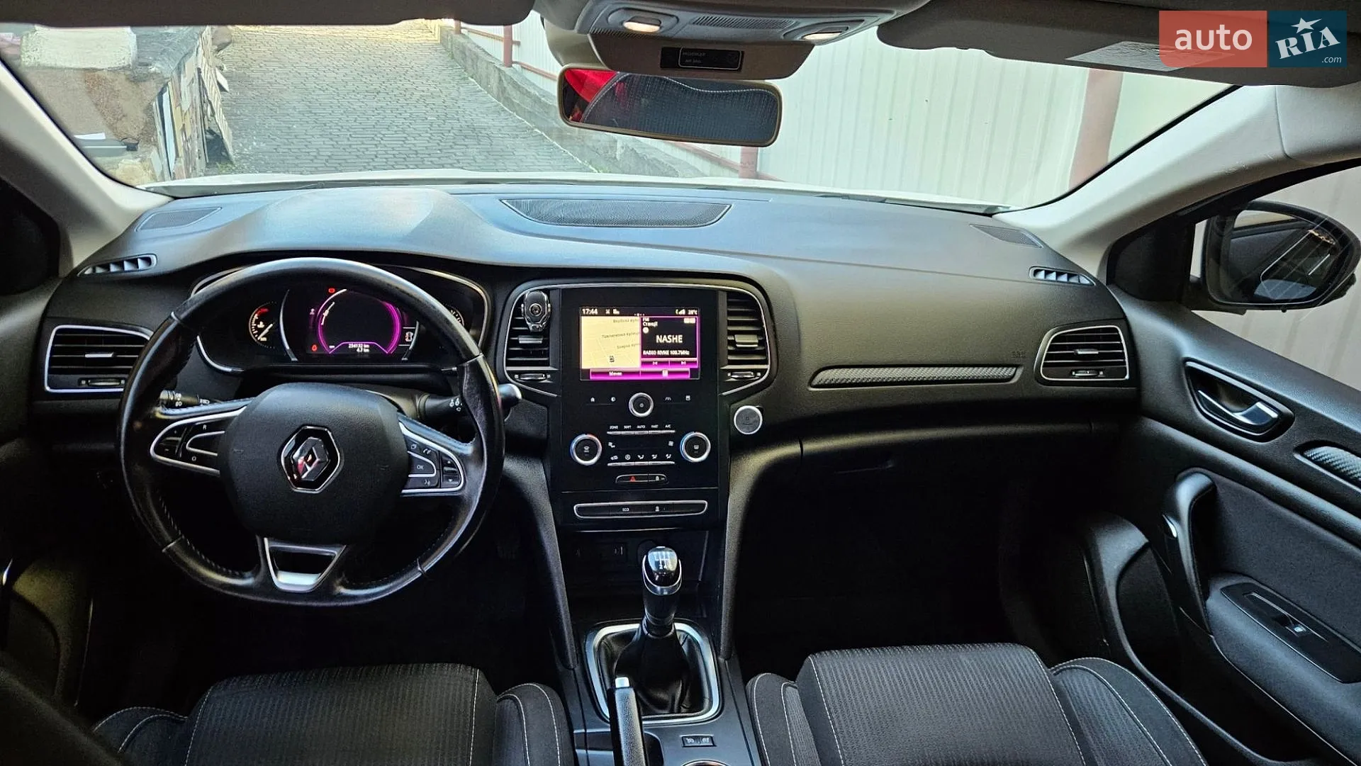 2017 Renault Megane - мініатюра 13