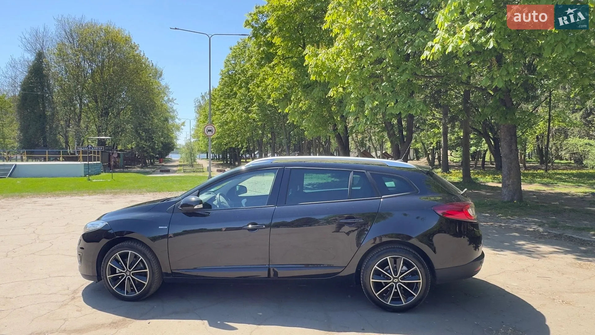 2012 Renault Megane - мініатюра 12