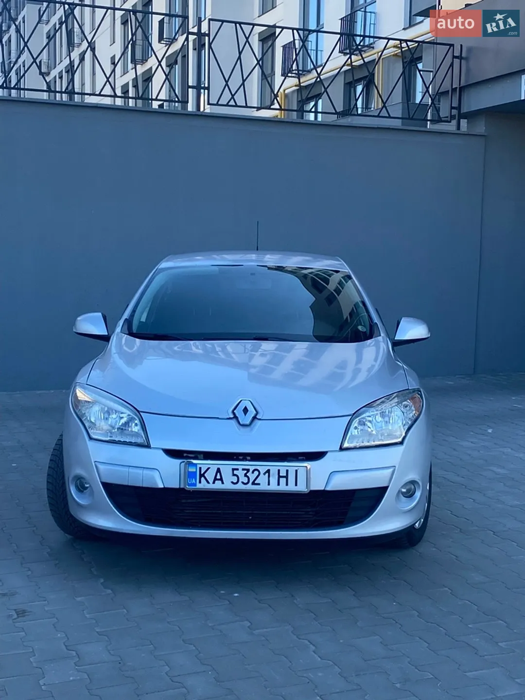 2010 Renault Megane - мініатюра 2
