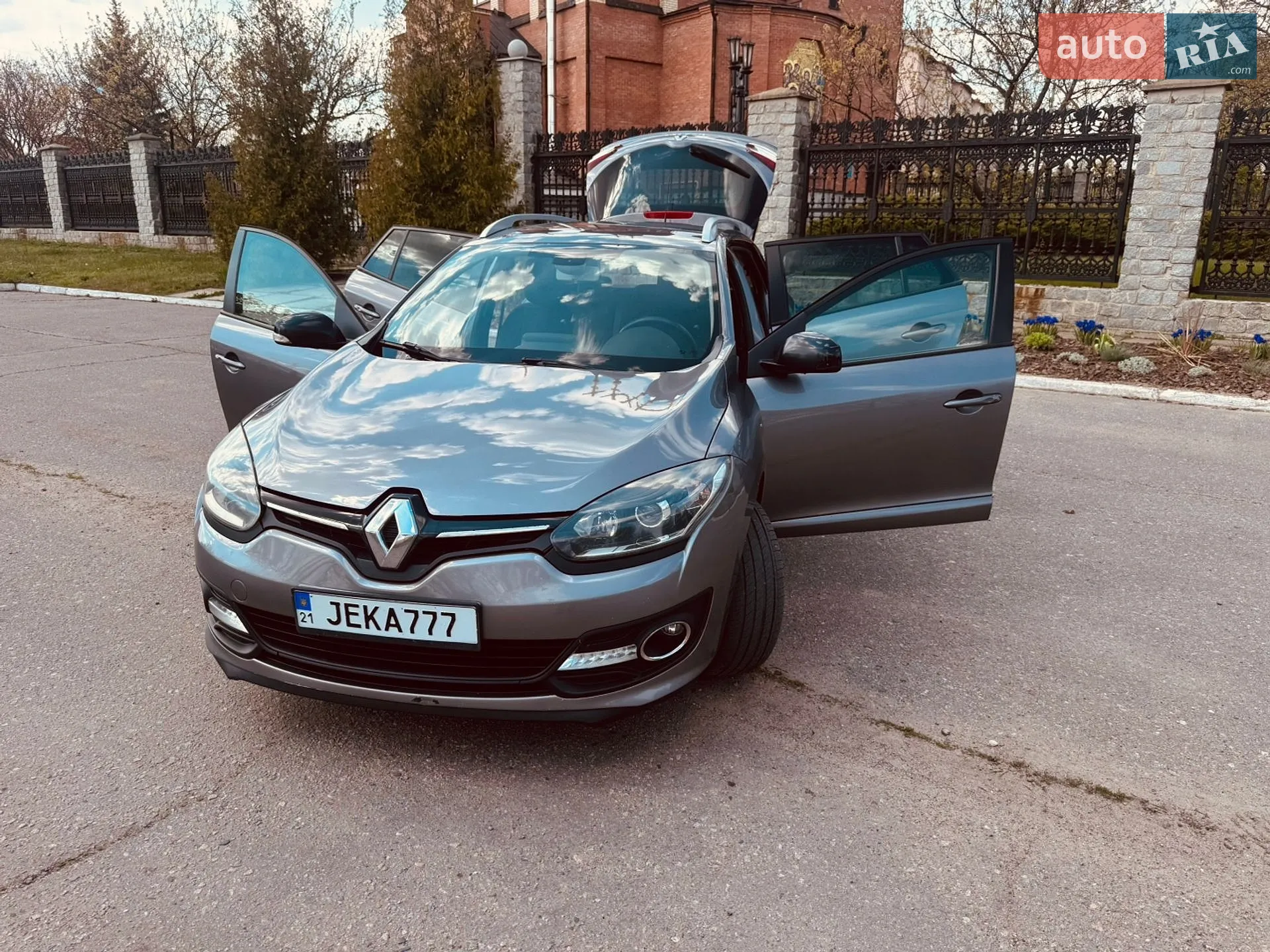 2015 Renault Megane - мініатюра 9