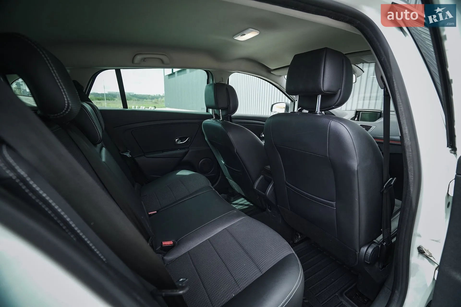 2014 Renault Megane - мініатюра 43