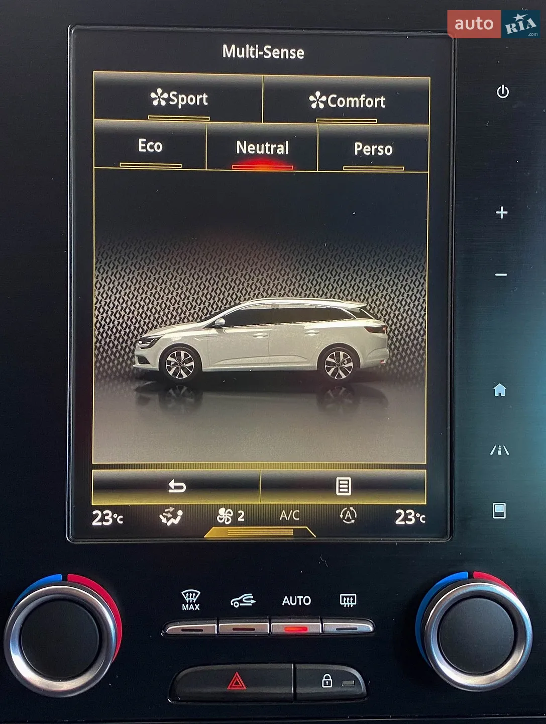 2017 Renault Megane - мініатюра 31