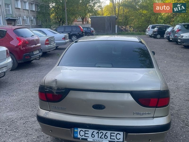 Седан Renault Megane 1997 в Черновцах