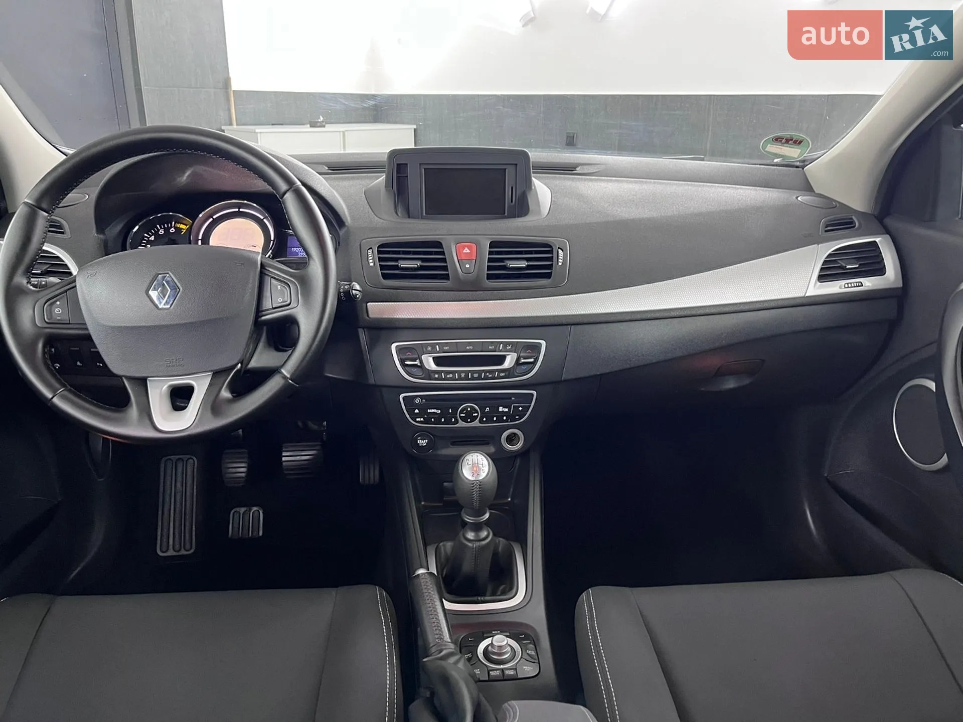 2010 Renault Megane - мініатюра 67