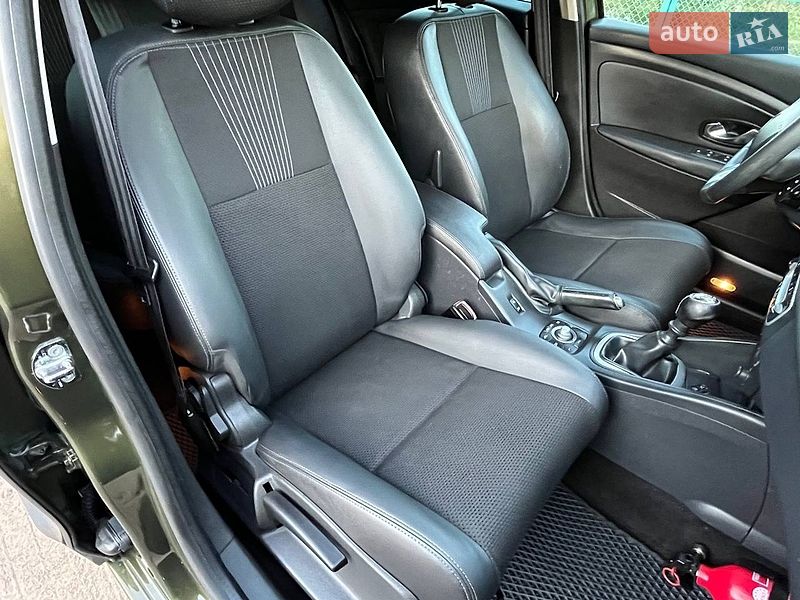 Универсал Renault Megane 2010 в Первомайске фото 27 Универсал Renault Megane 2010 в Первомайске